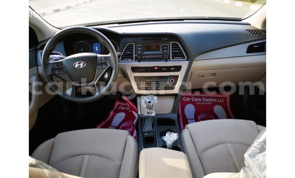 Nunua Imported Hyundai Sonata Nyeupe Gari ndani ya Import - Dubai nchini Bujumbura Nunua Imported Hyundai Sonata Nyeupe Gari ndani ya Import - Dubai nchini Bujumbura