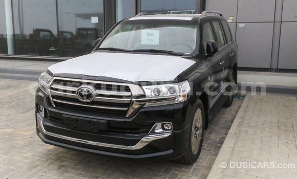 Nunua Imported Toyota Land Cruiser Nyeusi Gari ndani ya Import - Dubai nchini Bujumbura Nunua Imported Toyota Land Cruiser Nyeusi Gari ndani ya Import - Dubai nchini Bujumbura