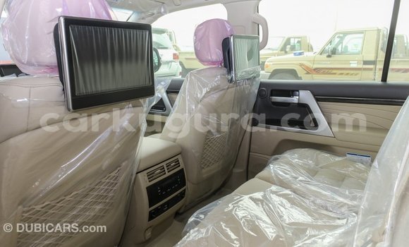 Nunua Imported Toyota Land Cruiser Nyeusi Gari ndani ya Import - Dubai nchini Bujumbura Nunua Imported Toyota Land Cruiser Nyeusi Gari ndani ya Import - Dubai nchini Bujumbura