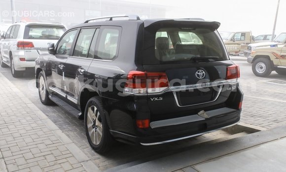 Nunua Imported Toyota Land Cruiser Nyeusi Gari ndani ya Import - Dubai nchini Bujumbura Nunua Imported Toyota Land Cruiser Nyeusi Gari ndani ya Import - Dubai nchini Bujumbura