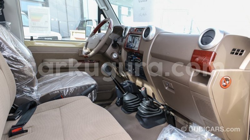 Big with watermark toyota land cruiser bujumbura import dubai 4616