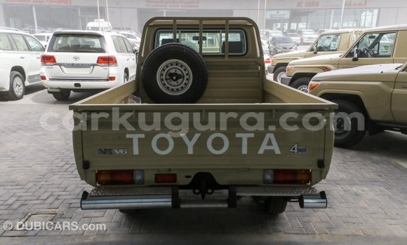 Nunua Imported Toyota Land Cruiser Beige Gari ndani ya Import - Dubai nchini Bujumbura Nunua Imported Toyota Land Cruiser Beige Gari ndani ya Import - Dubai nchini Bujumbura