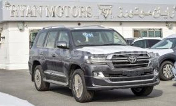 Acheter Import Voiture Toyota Land Cruiser Autre à Import - Dubai, Bujumbura Acheter Import Voiture Toyota Land Cruiser Autre à Import - Dubai, Bujumbura