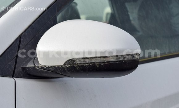 Buy Import Hyundai Tucson White Car in Import - Dubai in Bujumbura Buy Import Hyundai Tucson White Car in Import - Dubai in Bujumbura