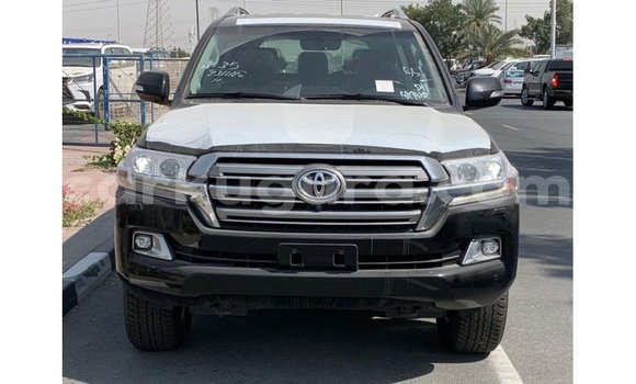 Acheter Import Voiture Toyota Land Cruiser Noir à Import - Dubai, Bujumbura Acheter Import Voiture Toyota Land Cruiser Noir à Import - Dubai, Bujumbura