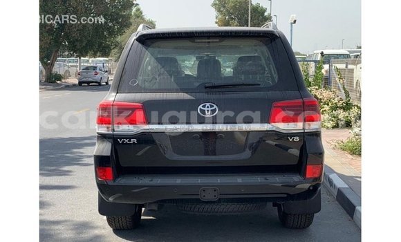 Acheter Import Voiture Toyota Land Cruiser Noir à Import - Dubai, Bujumbura Acheter Import Voiture Toyota Land Cruiser Noir à Import - Dubai, Bujumbura