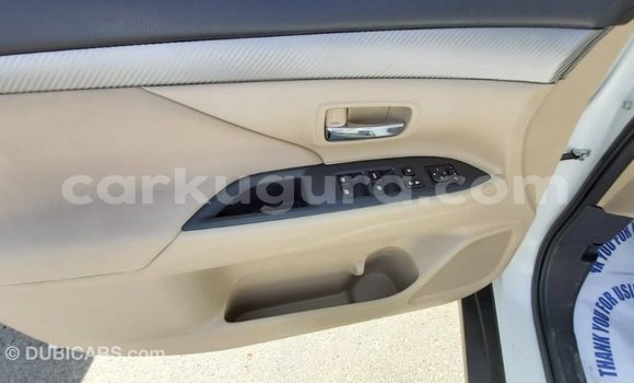 Acheter Import Voiture Mitsubishi Outlander Blanc à Import - Dubai, Bujumbura Acheter Import Voiture Mitsubishi Outlander Blanc à Import - Dubai, Bujumbura