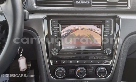 Acheter Import Voiture Volkswagen Passat Rouge à Import - Dubai, Bujumbura Acheter Import Voiture Volkswagen Passat Rouge à Import - Dubai, Bujumbura