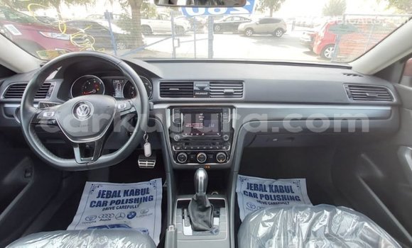 Acheter Import Voiture Volkswagen Passat Rouge à Import - Dubai, Bujumbura Acheter Import Voiture Volkswagen Passat Rouge à Import - Dubai, Bujumbura