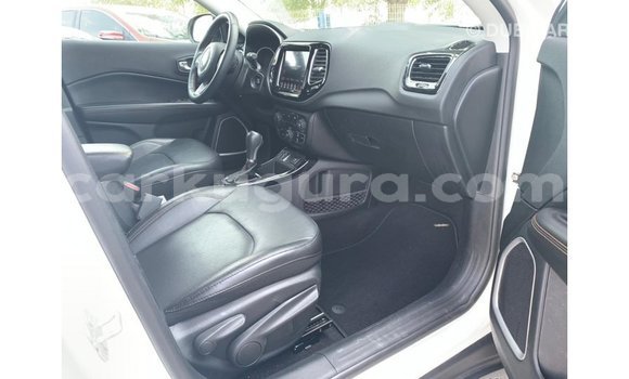 Nunua Imported Jeep Compass Nyeupe Gari ndani ya Import - Dubai nchini Bujumbura Nunua Imported Jeep Compass Nyeupe Gari ndani ya Import - Dubai nchini Bujumbura