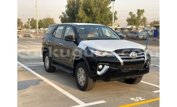 Nunua Imported Toyota Fortuner Nyeusi Gari ndani ya Import - Dubai nchini Bujumbura Nunua Imported Toyota Fortuner Nyeusi Gari ndani ya Import - Dubai nchini Bujumbura