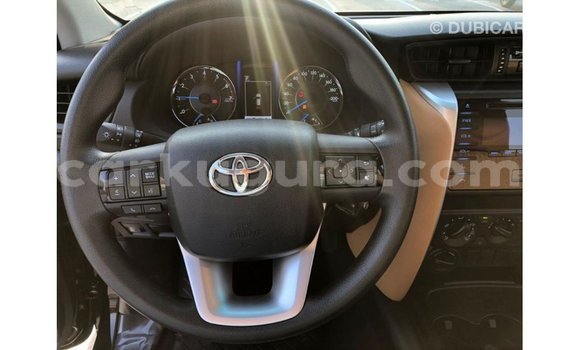 Nunua Imported Toyota Fortuner Nyeusi Gari ndani ya Import - Dubai nchini Bujumbura Nunua Imported Toyota Fortuner Nyeusi Gari ndani ya Import - Dubai nchini Bujumbura