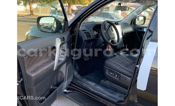 Nunua Imported Toyota Prado Nyeusi Gari ndani ya Import - Dubai nchini Bujumbura Nunua Imported Toyota Prado Nyeusi Gari ndani ya Import - Dubai nchini Bujumbura