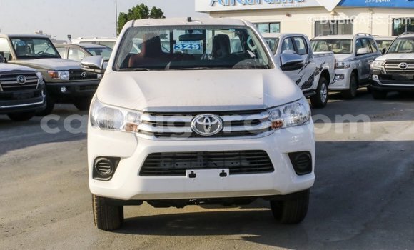 Nunua Imported Toyota Hilux Nyeupe Gari ndani ya Import - Dubai nchini Bujumbura Nunua Imported Toyota Hilux Nyeupe Gari ndani ya Import - Dubai nchini Bujumbura
