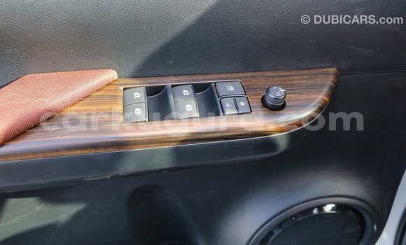 Buy Import Toyota Hilux White Car in Import - Dubai in Bujumbura Buy Import Toyota Hilux White Car in Import - Dubai in Bujumbura