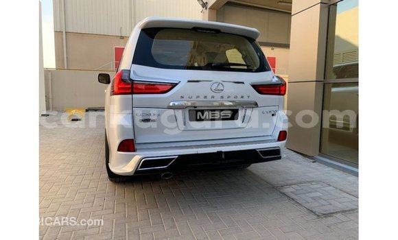Nunua Imported Lexus LX Nyeupe Gari ndani ya Import - Dubai nchini Bujumbura Nunua Imported Lexus LX Nyeupe Gari ndani ya Import - Dubai nchini Bujumbura