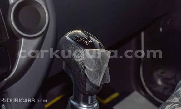 Nunua Imported Kia Carens Nyeupe Gari ndani ya Import - Dubai nchini Bujumbura Nunua Imported Kia Carens Nyeupe Gari ndani ya Import - Dubai nchini Bujumbura