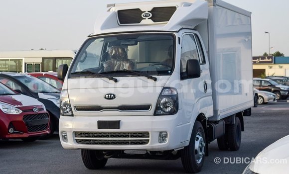 Acheter Import Voiture Kia K3 Blanc à Import - Dubai, Bujumbura Acheter Import Voiture Kia K3 Blanc à Import - Dubai, Bujumbura