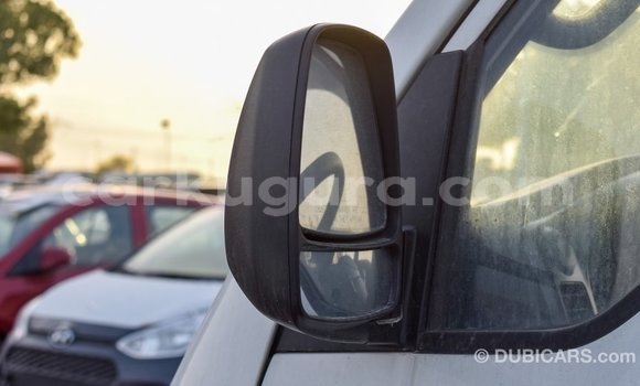 Acheter Import Voiture Kia K3 Blanc à Import - Dubai, Bujumbura Acheter Import Voiture Kia K3 Blanc à Import - Dubai, Bujumbura