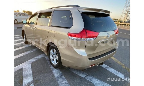 Nunua Imported Toyota Sienna Nyingine Gari ndani ya Import - Dubai nchini Bujumbura Nunua Imported Toyota Sienna Nyingine Gari ndani ya Import - Dubai nchini Bujumbura