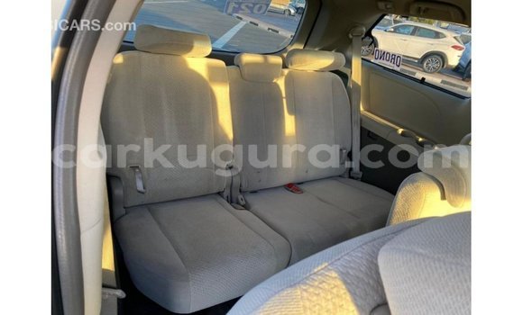 Nunua Imported Toyota Sienna Nyingine Gari ndani ya Import - Dubai nchini Bujumbura Nunua Imported Toyota Sienna Nyingine Gari ndani ya Import - Dubai nchini Bujumbura