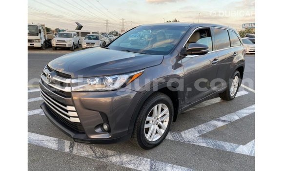 Nunua Imported Toyota Highlander Nyingine Gari ndani ya Import - Dubai nchini Bujumbura Nunua Imported Toyota Highlander Nyingine Gari ndani ya Import - Dubai nchini Bujumbura