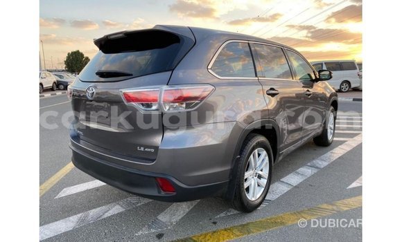 Nunua Imported Toyota Highlander Nyingine Gari ndani ya Import - Dubai nchini Bujumbura Nunua Imported Toyota Highlander Nyingine Gari ndani ya Import - Dubai nchini Bujumbura