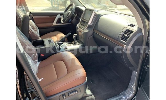 Nunua Imported Toyota Land Cruiser Nyeusi Gari ndani ya Import - Dubai nchini Bujumbura Nunua Imported Toyota Land Cruiser Nyeusi Gari ndani ya Import - Dubai nchini Bujumbura