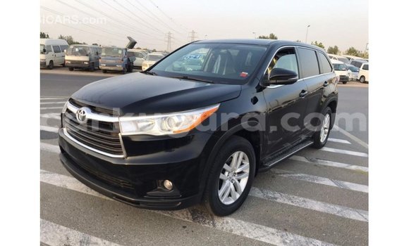 Acheter Import Voiture Toyota Highlander Noir à Import - Dubai, Bujumbura Acheter Import Voiture Toyota Highlander Noir à Import - Dubai, Bujumbura