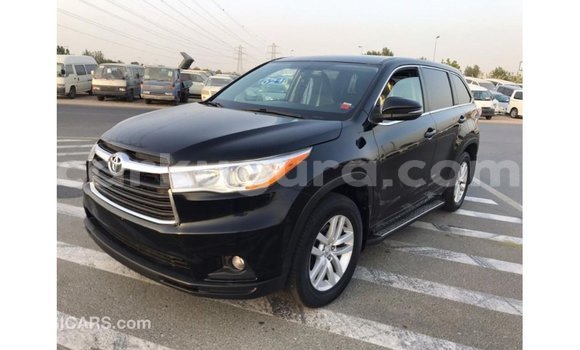 Nunua Imported Toyota Highlander Nyeusi Gari ndani ya Import - Dubai nchini Bujumbura Nunua Imported Toyota Highlander Nyeusi Gari ndani ya Import - Dubai nchini Bujumbura