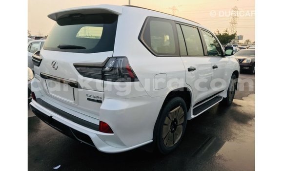 Nunua Imported Lexus LX Nyeupe Gari ndani ya Import - Dubai nchini Bujumbura Nunua Imported Lexus LX Nyeupe Gari ndani ya Import - Dubai nchini Bujumbura