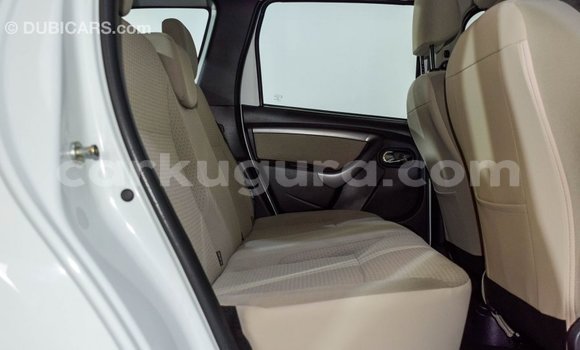 Nunua Imported Renault Duster Nyeupe Gari ndani ya Import - Dubai nchini Bujumbura Nunua Imported Renault Duster Nyeupe Gari ndani ya Import - Dubai nchini Bujumbura