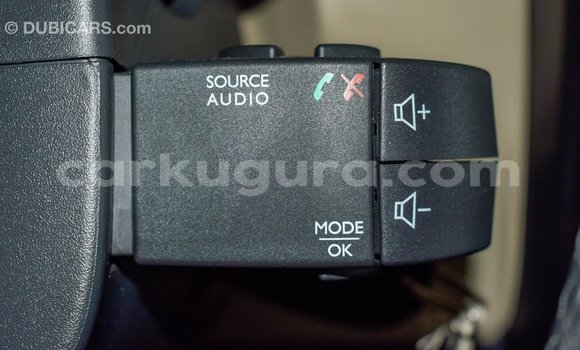 Nunua Imported Renault Duster Nyeupe Gari ndani ya Import - Dubai nchini Bujumbura Nunua Imported Renault Duster Nyeupe Gari ndani ya Import - Dubai nchini Bujumbura