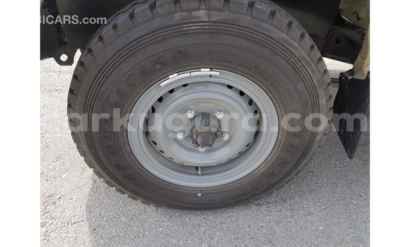 Buy Import Toyota Land Cruiser Beige Car in Import - Dubai in Bujumbura Buy Import Toyota Land Cruiser Beige Car in Import - Dubai in Bujumbura