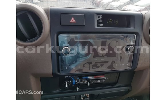 Buy Import Toyota Land Cruiser Beige Car in Import - Dubai in Bujumbura Buy Import Toyota Land Cruiser Beige Car in Import - Dubai in Bujumbura