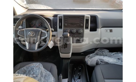 Buy Import Toyota Hiace White Car in Import - Dubai in Bujumbura Buy Import Toyota Hiace White Car in Import - Dubai in Bujumbura