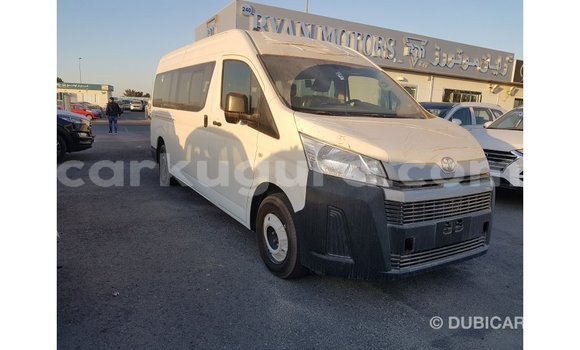 Buy Import Toyota Hiace White Car in Import - Dubai in Bujumbura Buy Import Toyota Hiace White Car in Import - Dubai in Bujumbura