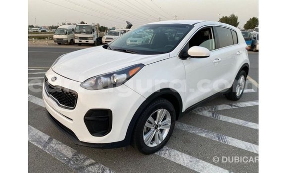Nunua Imported Kia Sportage Nyeupe Gari ndani ya Import - Dubai nchini Bujumbura Nunua Imported Kia Sportage Nyeupe Gari ndani ya Import - Dubai nchini Bujumbura