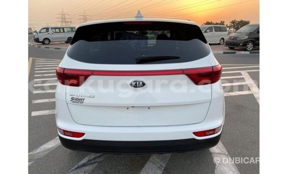 Nunua Imported Kia Sportage Nyeupe Gari ndani ya Import - Dubai nchini Bujumbura Nunua Imported Kia Sportage Nyeupe Gari ndani ya Import - Dubai nchini Bujumbura
