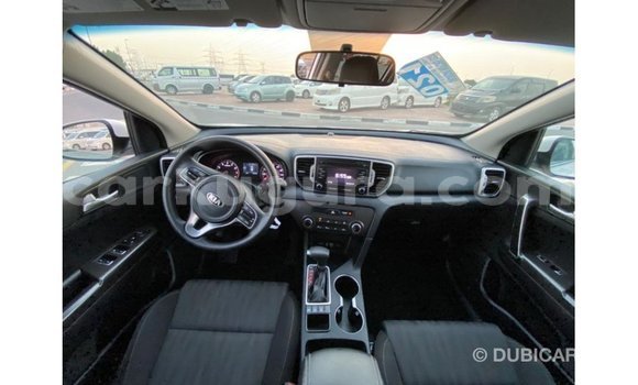 Nunua Imported Kia Sportage Nyeupe Gari ndani ya Import - Dubai nchini Bujumbura Nunua Imported Kia Sportage Nyeupe Gari ndani ya Import - Dubai nchini Bujumbura