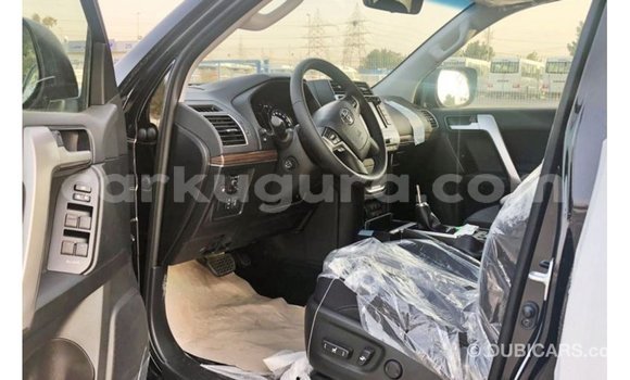 Nunua Imported Toyota Prado Nyeusi Gari ndani ya Import - Dubai nchini Bujumbura Nunua Imported Toyota Prado Nyeusi Gari ndani ya Import - Dubai nchini Bujumbura