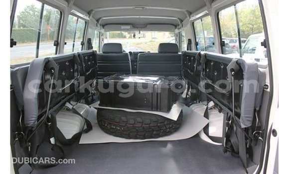 Buy Import Toyota Land Cruiser White Car in Import - Dubai in Bujumbura Buy Import Toyota Land Cruiser White Car in Import - Dubai in Bujumbura