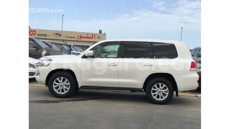 Big with watermark toyota land cruiser bujumbura import dubai 4743