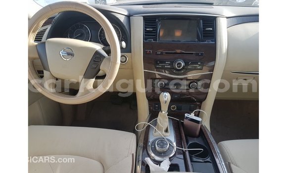 Acheter Import Voiture Nissan Patrol Blanc à Import - Dubai, Bujumbura Acheter Import Voiture Nissan Patrol Blanc à Import - Dubai, Bujumbura
