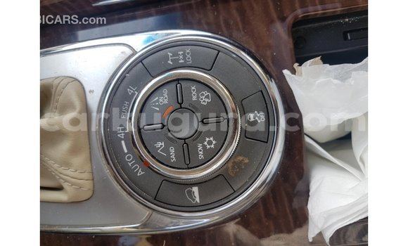 Acheter Import Voiture Nissan Patrol Blanc à Import - Dubai, Bujumbura Acheter Import Voiture Nissan Patrol Blanc à Import - Dubai, Bujumbura