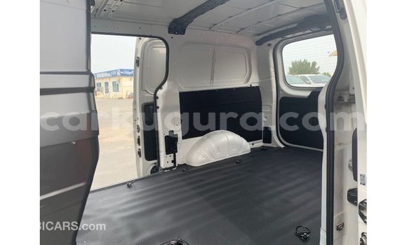 Nunua Imported Hyundai Cargo Nyeupe Gari ndani ya Import - Dubai nchini Bujumbura Nunua Imported Hyundai Cargo Nyeupe Gari ndani ya Import - Dubai nchini Bujumbura