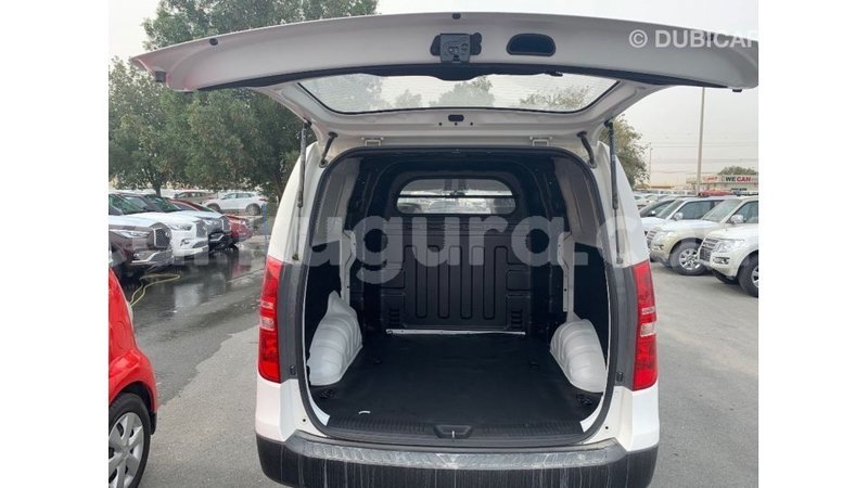 Big with watermark hyundai cargo bujumbura import dubai 4747