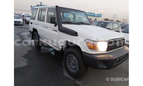 Buy Import Toyota Land Cruiser White Car in Import - Dubai in Bujumbura Buy Import Toyota Land Cruiser White Car in Import - Dubai in Bujumbura