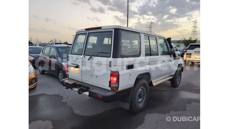 Big with watermark toyota land cruiser bujumbura import dubai 4753