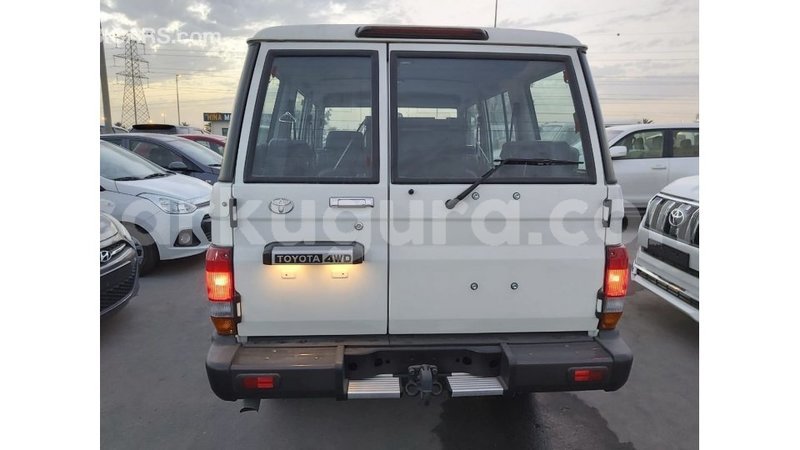 Big with watermark toyota land cruiser bujumbura import dubai 4753